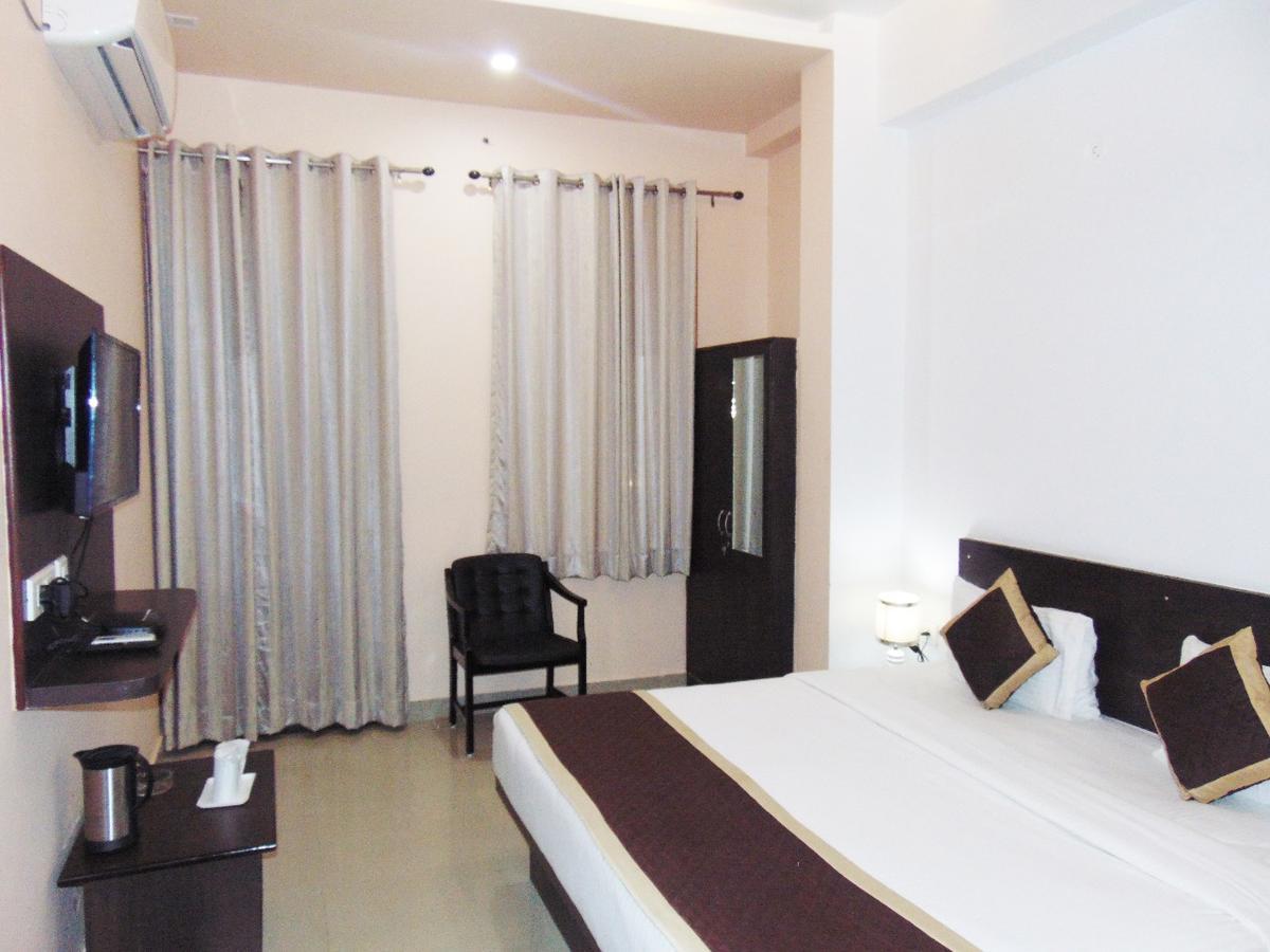 Sikar Makrana Raj Hotel المظهر الخارجي الصورة