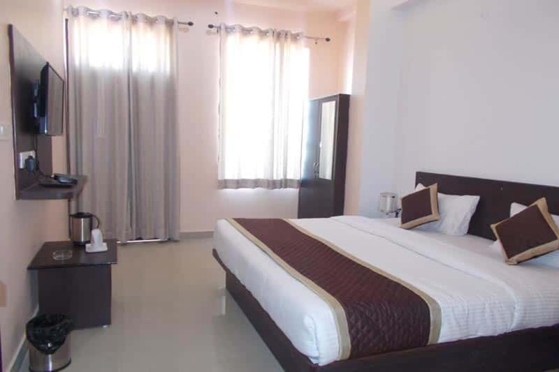 Sikar Makrana Raj Hotel المظهر الخارجي الصورة